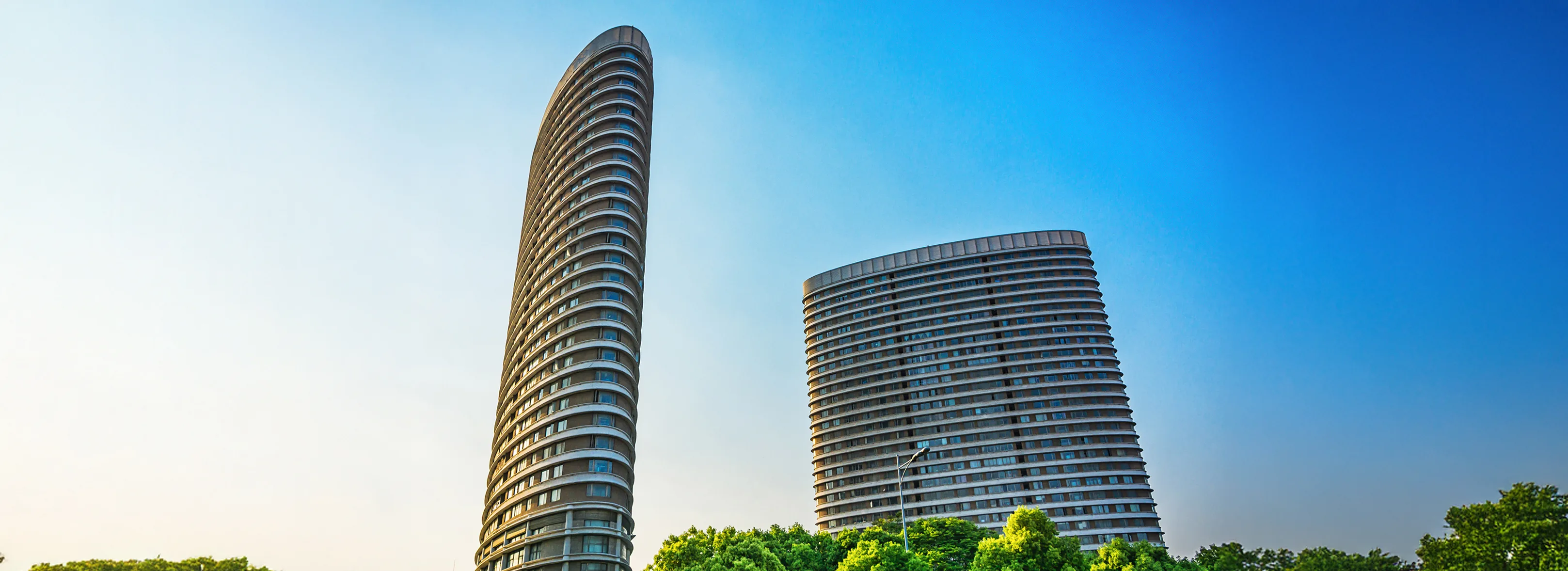 Wondering How To Make Your Ultra-luxury Villas In Bangalore? Read This!